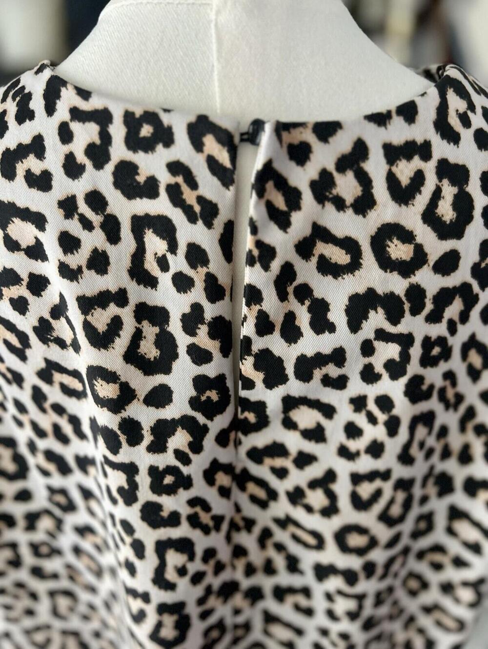 H&M Short-Sleeved Leopard Print Shift Dress Women’s Size Medium - Picture 9 of 9